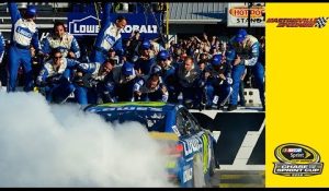 Jimmie Johnson Advances In NASCAR’s Chase Playoff